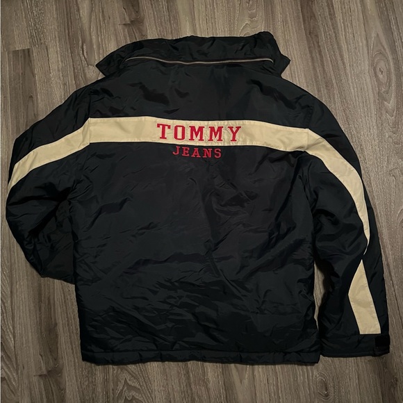 Vintage Tommy Jeans Thermal Jacket - Picture 2 of 8
